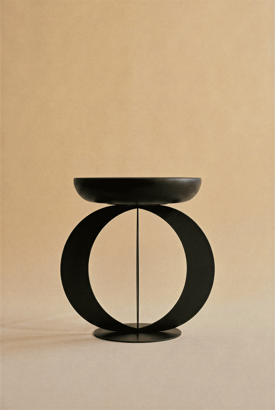 Table d'appoint Minor - Acier noir ‚Äî Hêtre noir